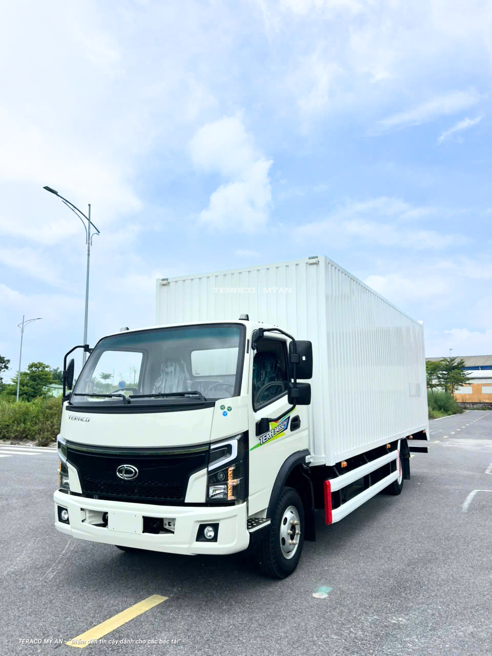 TERA 345SL PLUS THÙNG CONTAINER – GIẢI PHÁP VẬN CHUYỂN HÀNG HÓA HIỆU QUẢ
